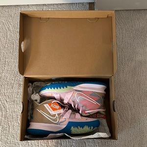 Nike men’s Kyrie 7 EP